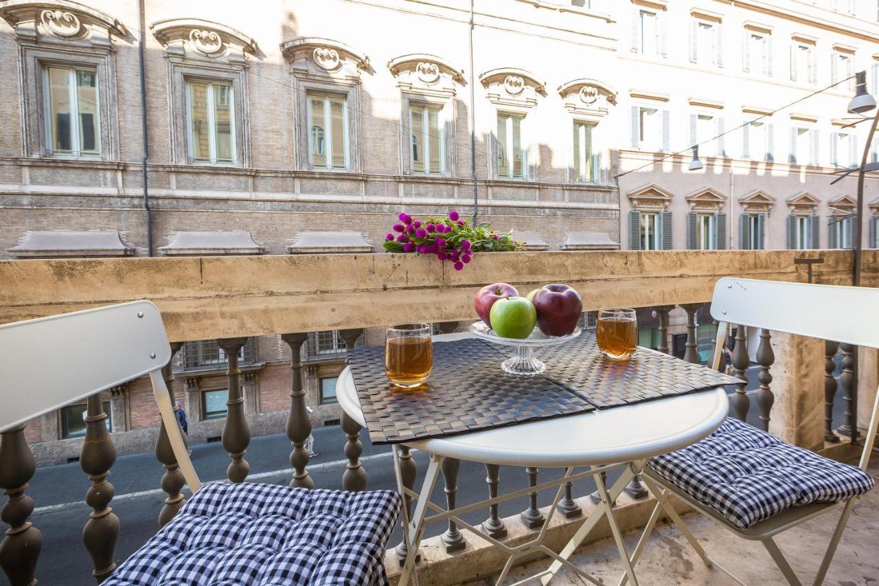 Amazing Piazza Venezia Suites Rome Exterior photo